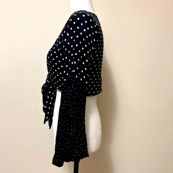 Seven Wonders Black White Spots Crop Top w Tie Wide Bell Sleeves Shirt Blouse 6 - Picture 10 of 16
